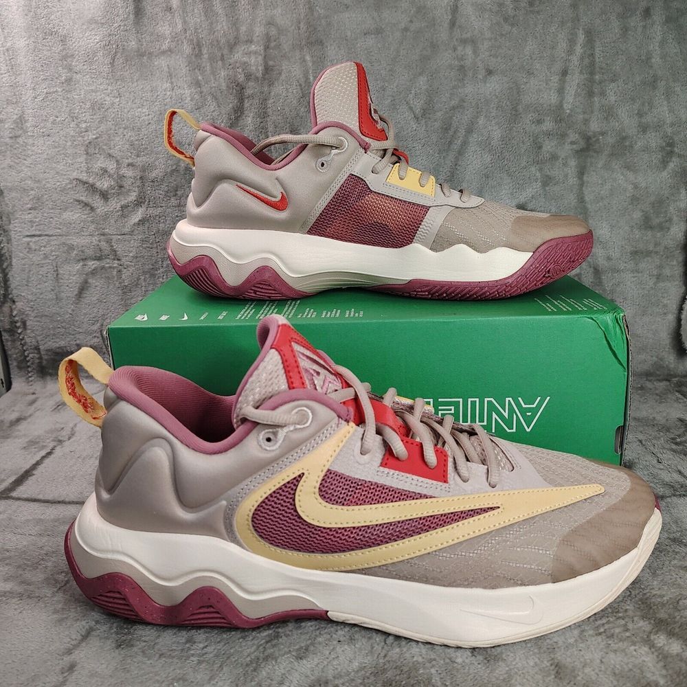 Nike Giannis Immortality 3 Fossil‎ Stone Celestial Gold DZ7533-200 Men Size 11